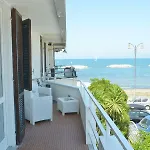 100 Passi Dal Mare Pensionat 4*