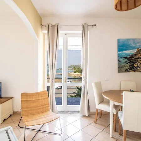Konukevi 100 Passi Dal Mare Agropoli