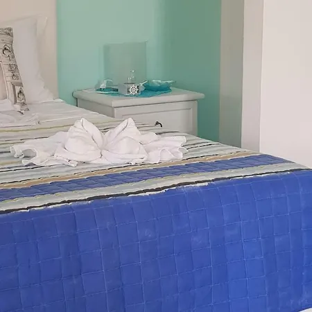 Konukevi 100 Passi Dal Mare 4*