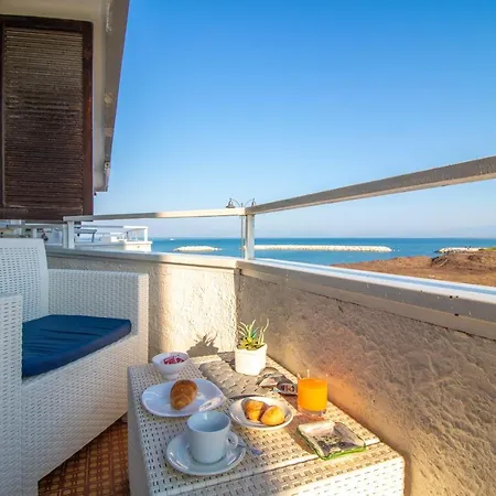 100 Passi Dal Mare 4* Агрополи