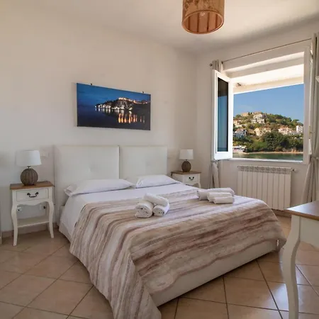 100 Passi Dal Mare أغروبولي