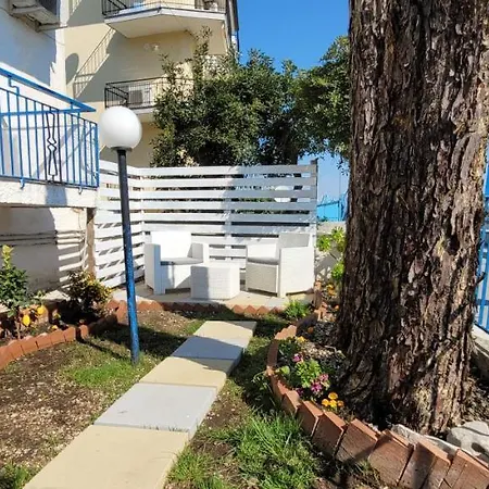 100 Passi Dal Mare 4*