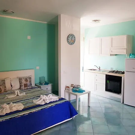 100 Passi Dal Mare Гостевой дом Агрополи