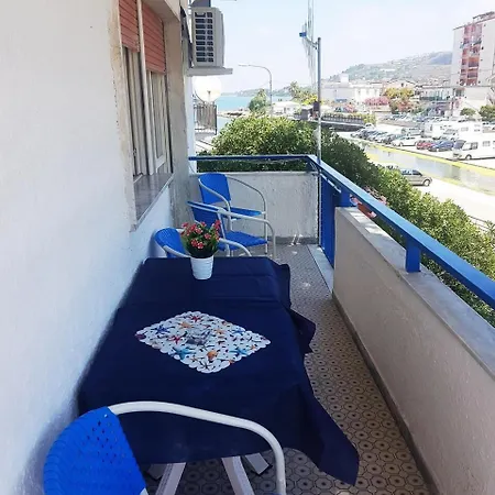 100 Passi Dal Mare アグローポリ