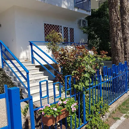 100 Passi Dal Mare アグローポリ