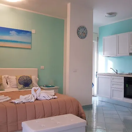 ゲストハウス 100 Passi Dal Mare アグローポリ