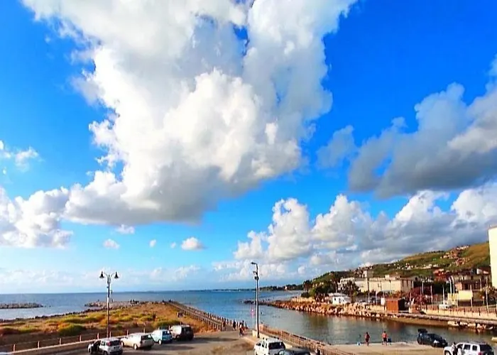 Pensjonat 100 Passi Dal Mare 4*