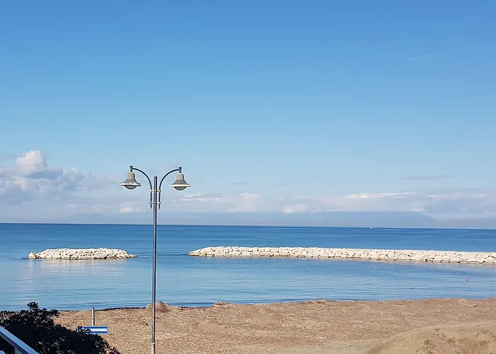 Pensjonat 100 Passi Dal Mare 4*